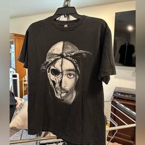 Men’s Tupac/Skull Black Graphic T-Shirt size medium